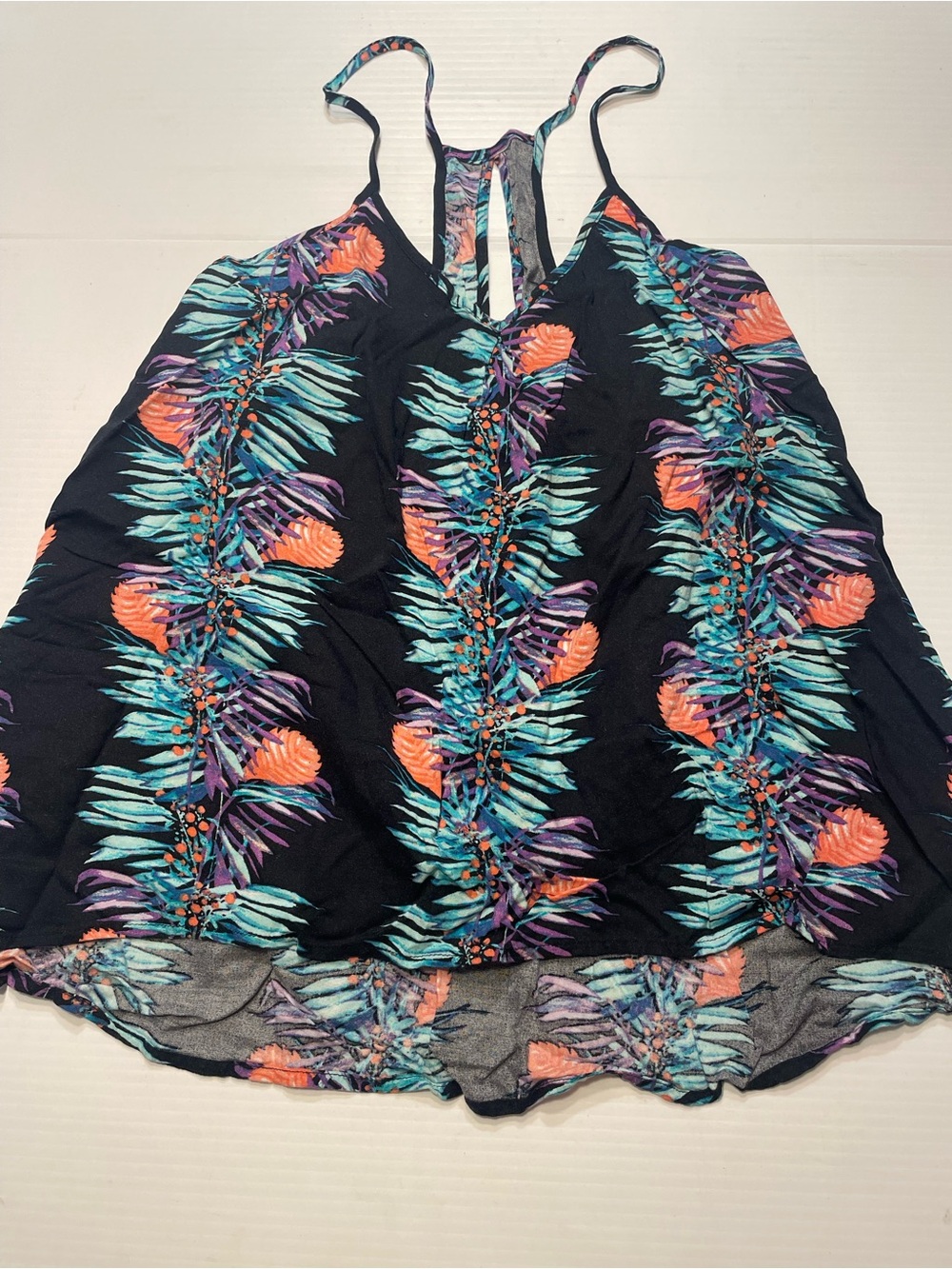 SO Hawaiian Floral Print Tank Top Women Sz M Black/Multi Rayon Flowy Racerback